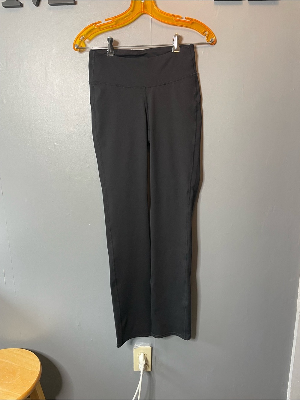 Gap Fit Women's Straight Leg Black‎ Yoga Pants size small
